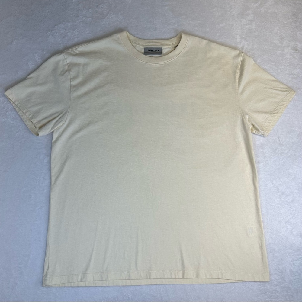 Essentials Fear of God Short Sleeve Cream Tee Spell Out Logo on Back Sz‎ Medium